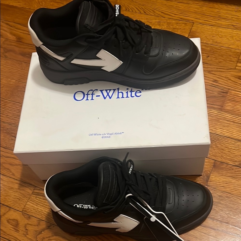Off-White Black and White Arrow Sneakers